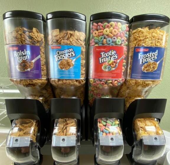 فندق Brookwood Inn Branson