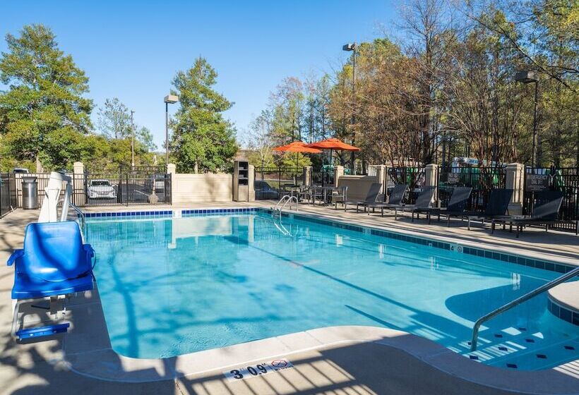 Отель Candlewood Suites Birmingham Inverness, An Ihg