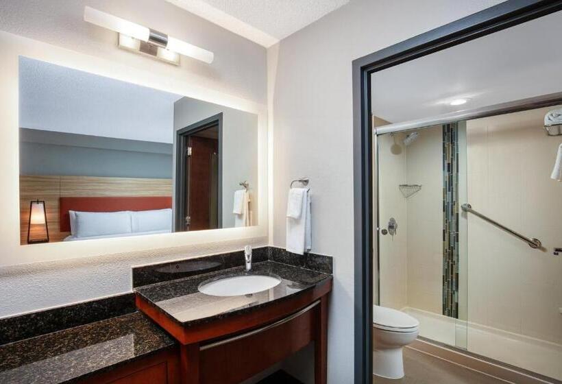 Отель Candlewood Suites Birmingham Inverness, An Ihg