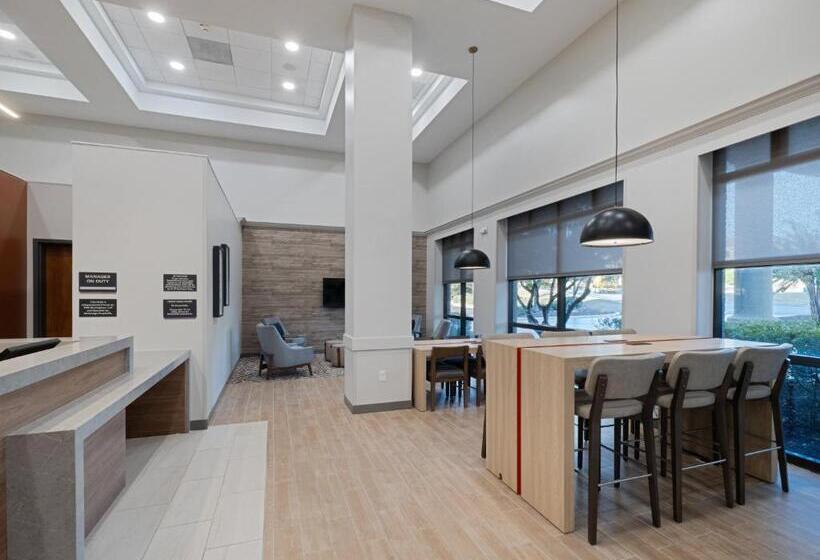 Отель Candlewood Suites Birmingham Inverness, An Ihg