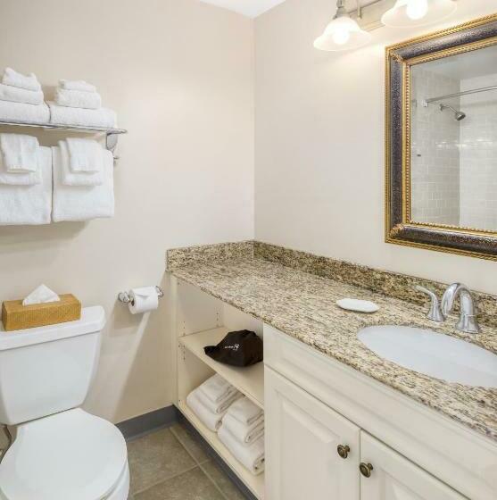 فندق Club Wyndham Bay Voyage Inn