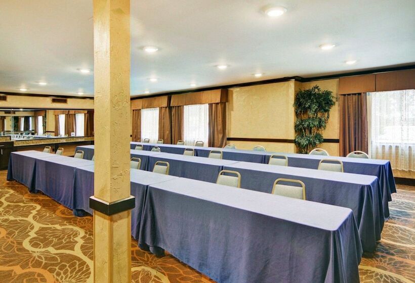 ホテル Spark By Hilton Grapevine Dfw North