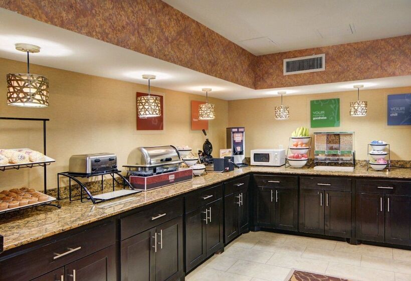 ホテル Spark By Hilton Grapevine Dfw North