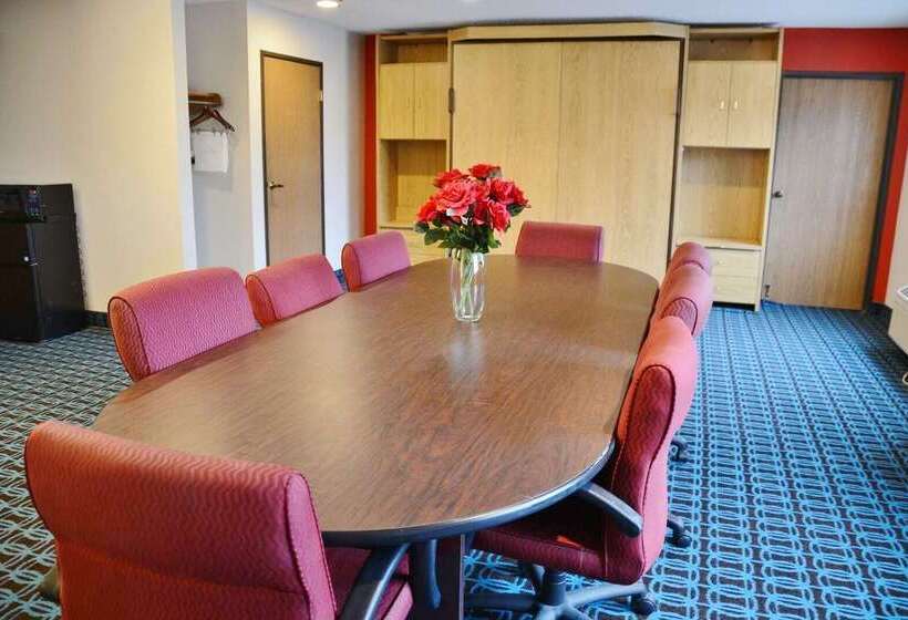 فندق Country Hearth Inn & Suites Kenton