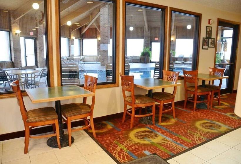 فندق Country Hearth Inn & Suites Kenton