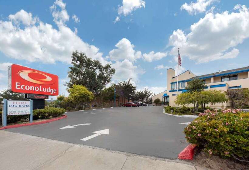 فندق Bay Breeze Inn