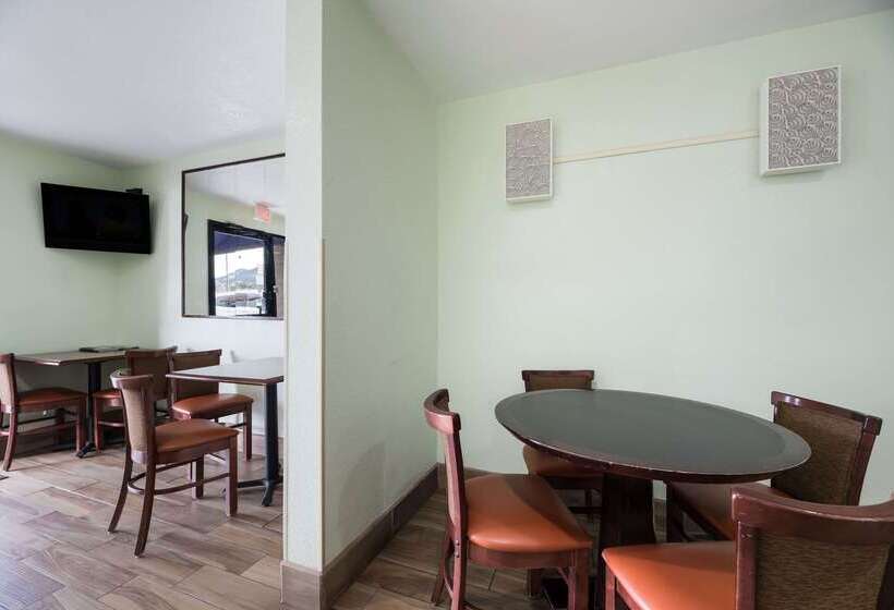 酒店 Econo Lodge Inn & Suites Williams   Grand Canyon Area