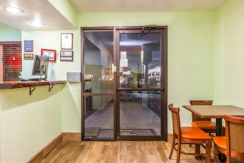 酒店 Econo Lodge Inn & Suites Williams   Grand Canyon Area