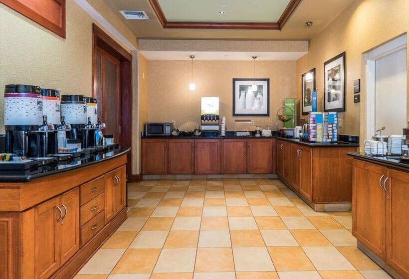 בית מלון כפרי Hampton Inn Easton