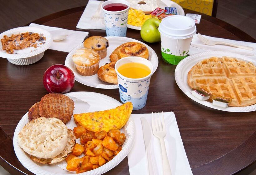 فندق Hampton Inn By Hilton Shelton