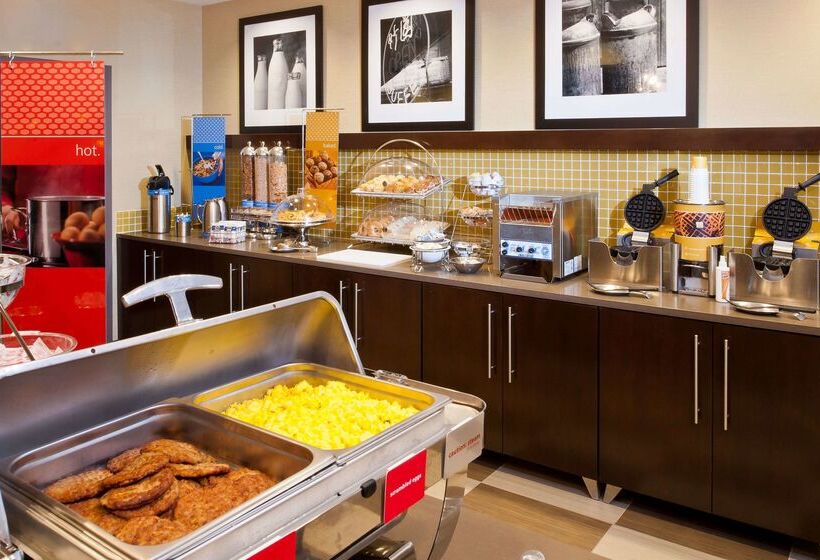 فندق Hampton Inn By Hilton Shelton