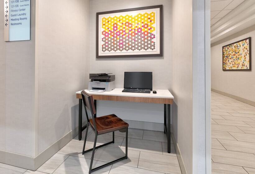 Holiday Inn Express Hotel & Suites Dallas Fort Worth Airport South, An Ihg