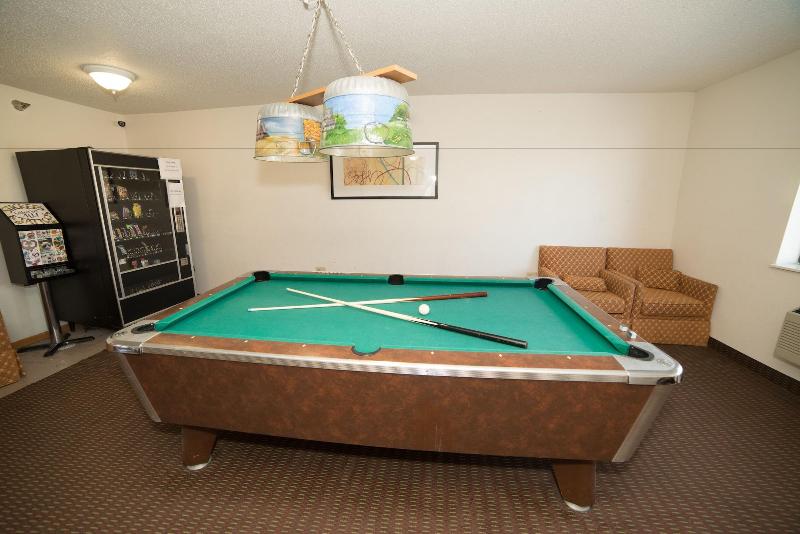 فندق Hometown Inn And Suites Belle Plaine