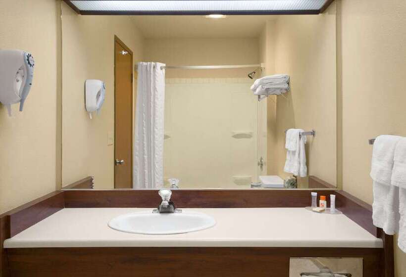 فندق Howard Johnson By Wyndham Leavenworth