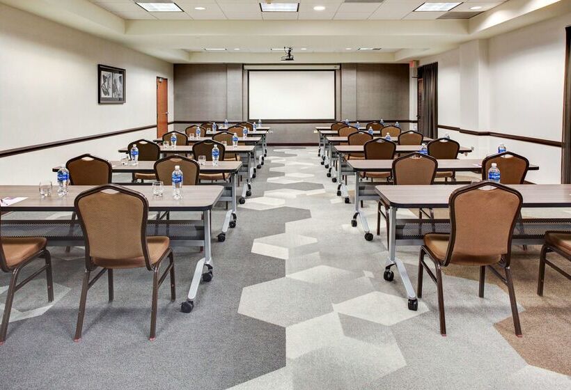 Отель Hyatt Place Atlanta / Norcross / Peachtree