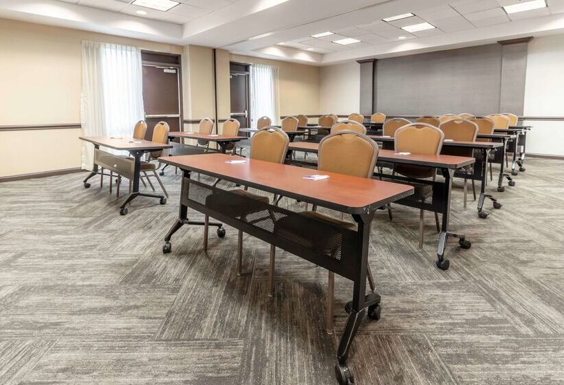 Отель Hyatt Place Charlotte Airport Billy Graham Parkway