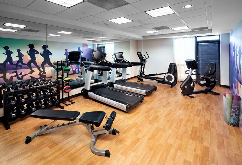 Отель Hyatt Place Charlotte Arrowood