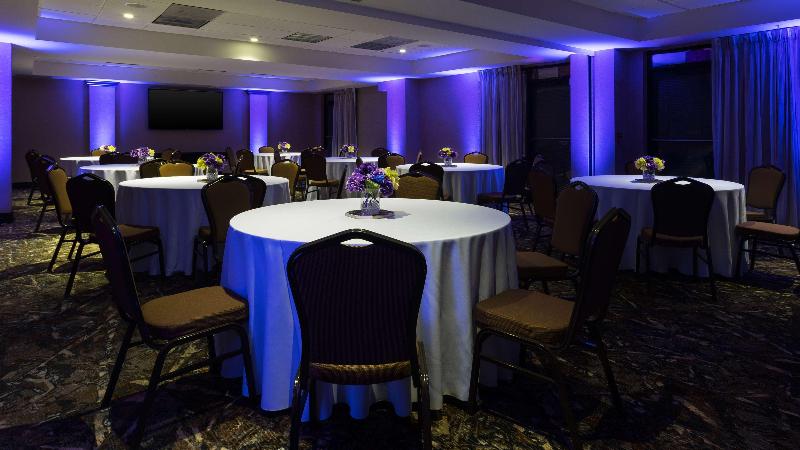هتل Hyatt Place Fort Lauderdale Cruise Port & Convention Center