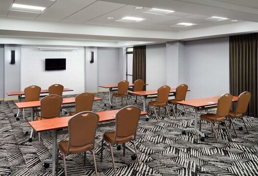 Отель Hyatt Place Greensboro