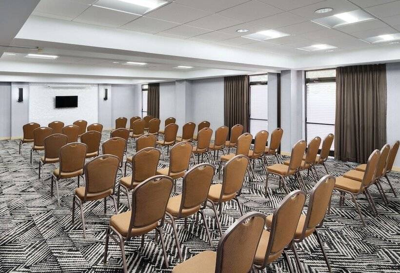 Отель Hyatt Place Greensboro