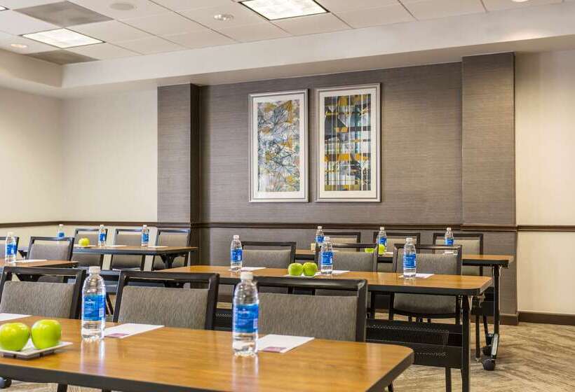 Отель Hyatt Place Phoenix North