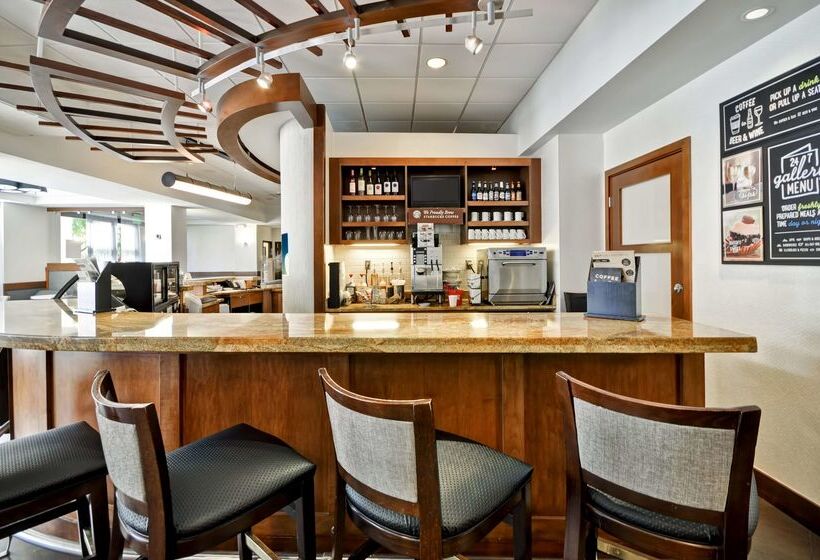 Отель Hyatt Place Tampa Airport/westshore