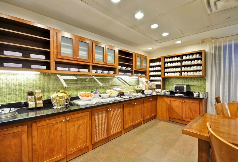 Отель Hyatt Place Tampa Airport/westshore