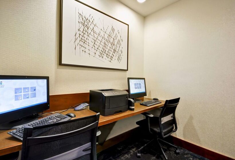 Отель Hyatt Place Tampa Airport/westshore