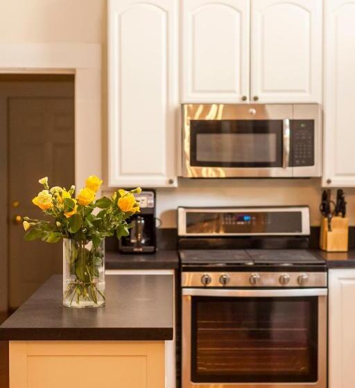 ホテル Inn St Helena