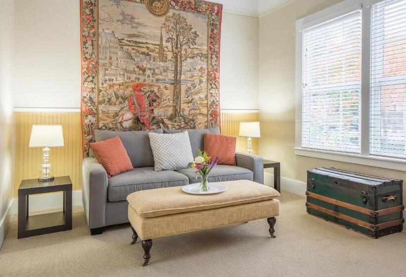 ホテル Inn St Helena