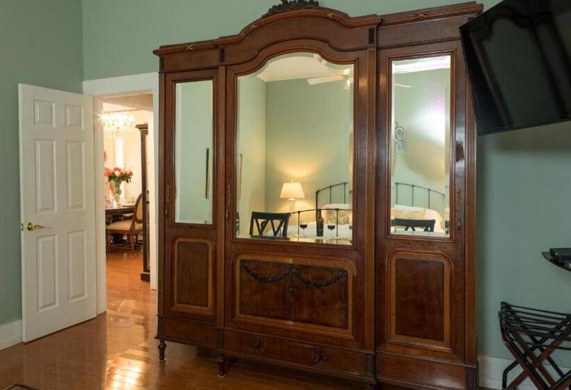 ホテル Inn St Helena