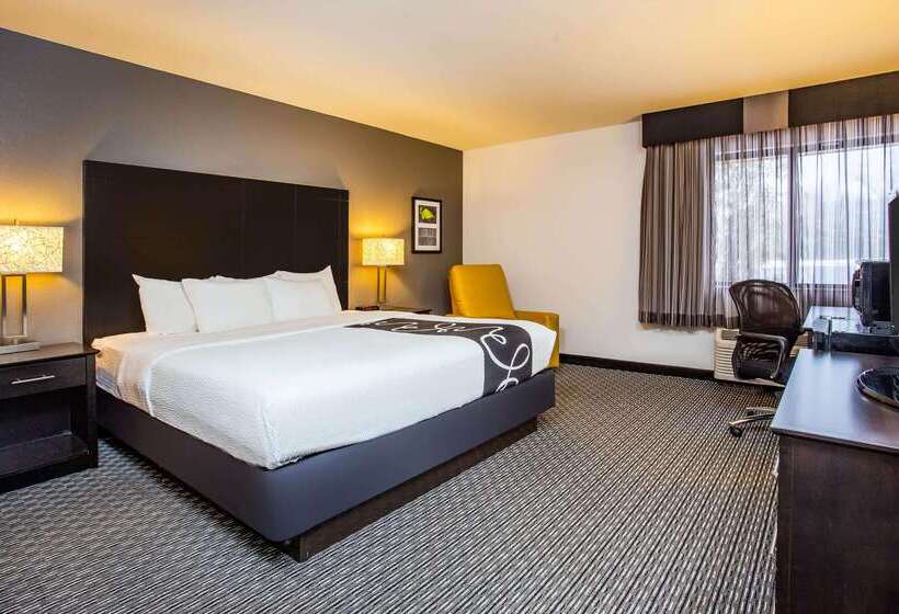 فندق La Quinta Inn By Wyndham Oshkosh