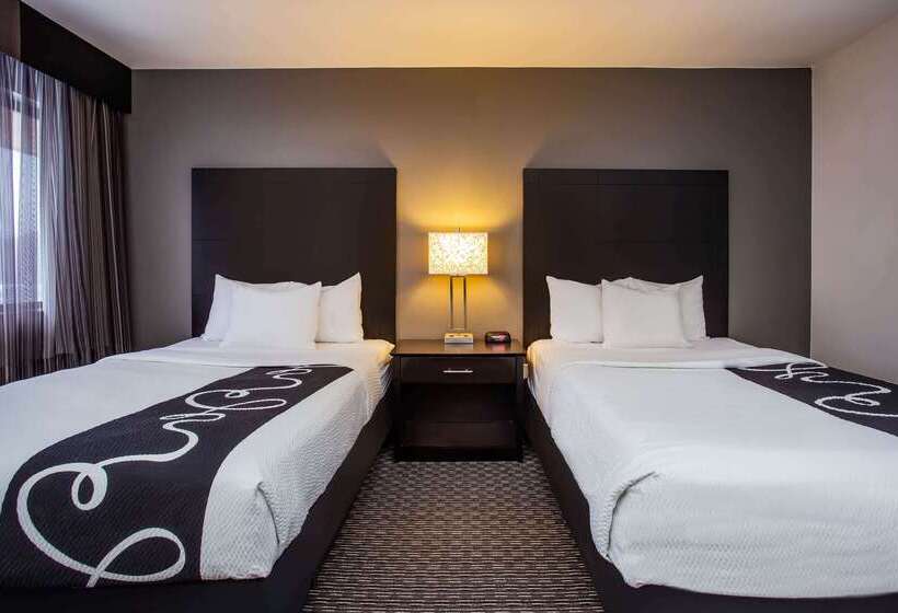 فندق La Quinta Inn By Wyndham Oshkosh