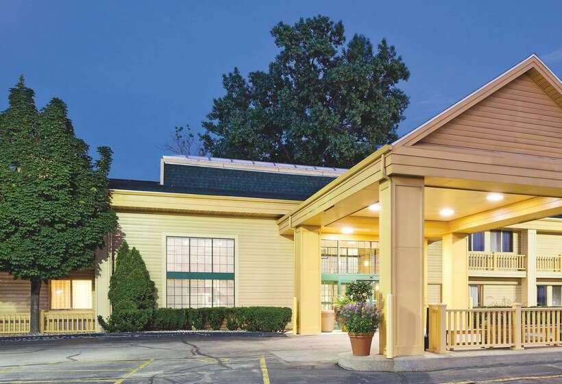 فندق La Quinta Inn By Wyndham Oshkosh