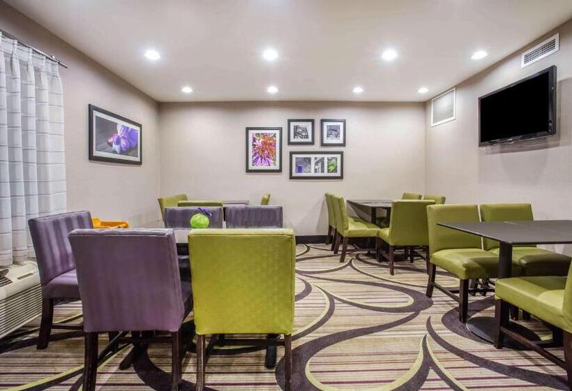 فندق La Quinta Inn By Wyndham Oshkosh