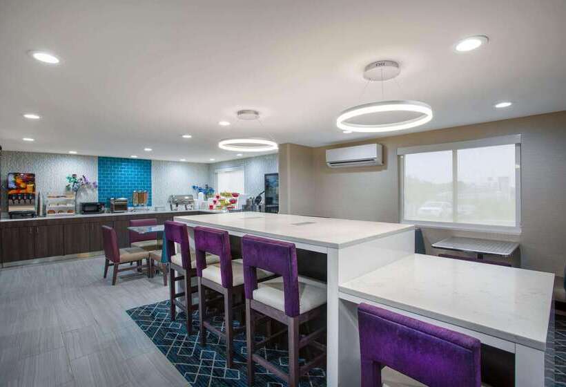 فندق La Quinta Inn By Wyndham Roanoke Salem