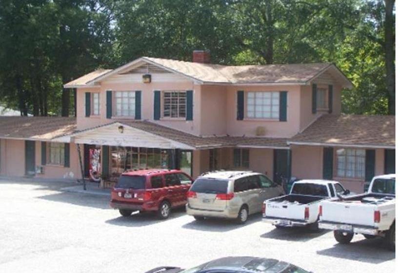 فندق Magnolia Beach Inn  Fairhope