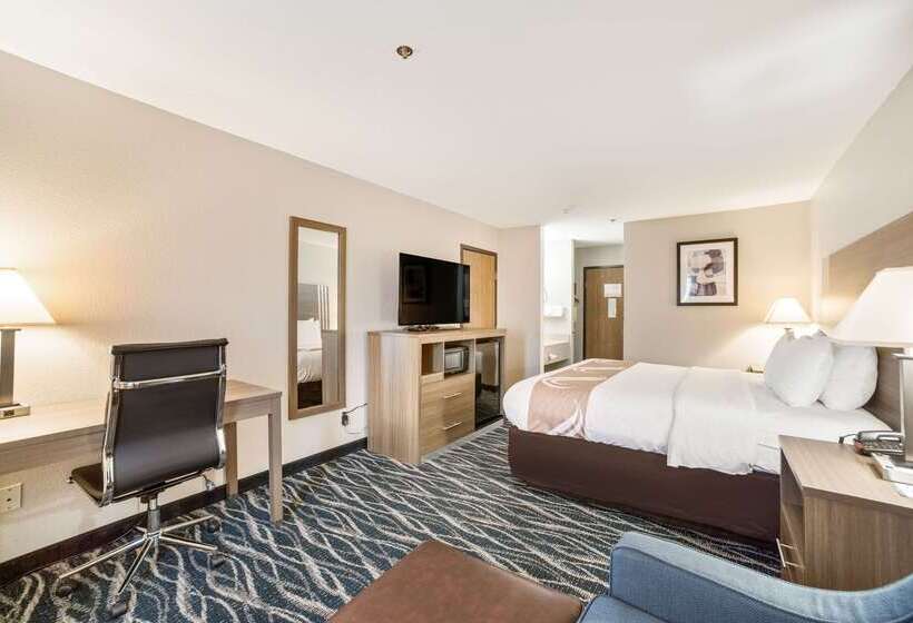 فندق Quality Inn