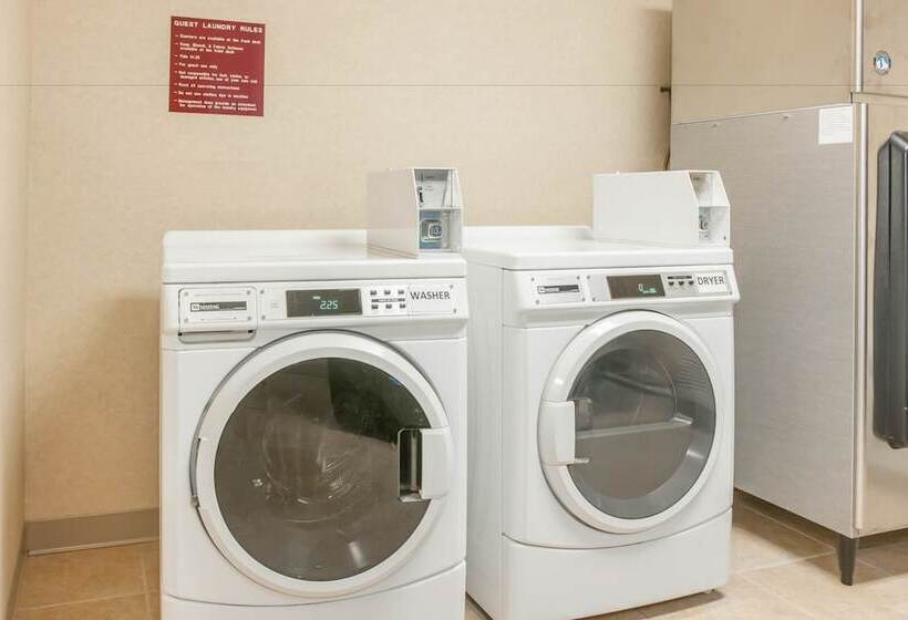 فندق Quality Inn