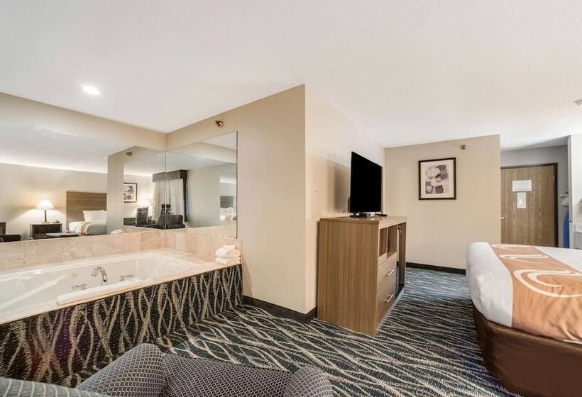 فندق Quality Inn