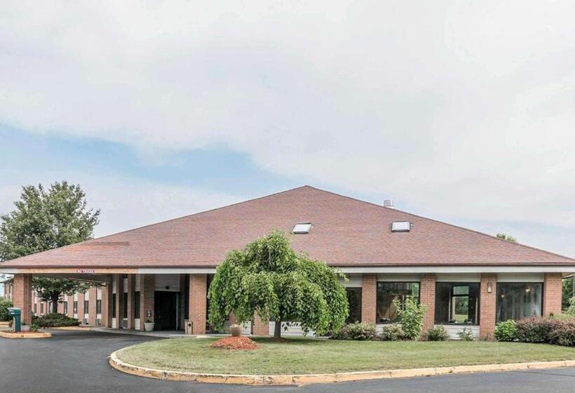 هتل Quality Inn Grand Rapids North