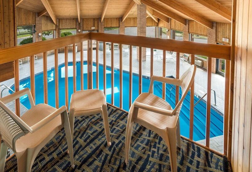 Отель Quality Inn