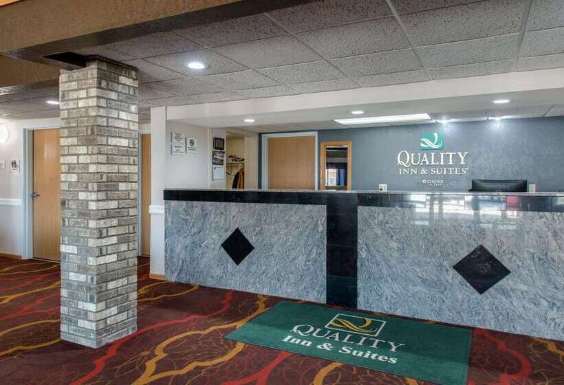 ホテル Quality Inn & Suites