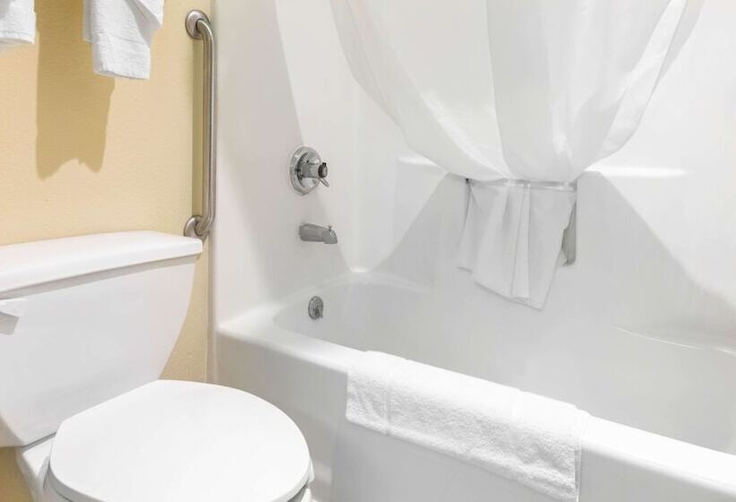 فندق Quality Inn Washington Court House