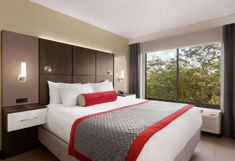 酒店 Ramada By Wyndham Suites Orlando Airport