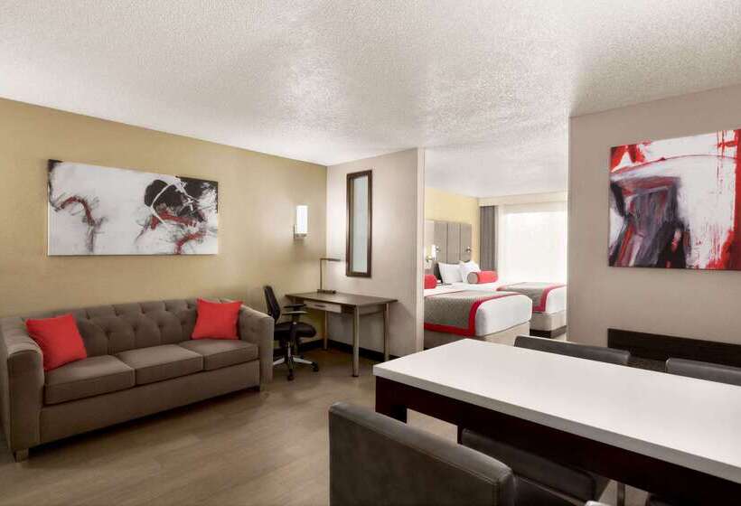 酒店 Ramada By Wyndham Suites Orlando Airport