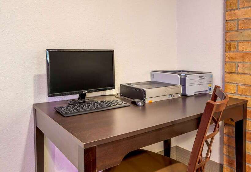 ホテル Rodeway Inn