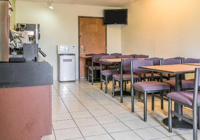 ホテル Rodeway Inn