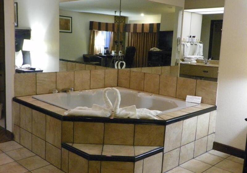 فندق Royalton Inn & Suites Upper Sandusky