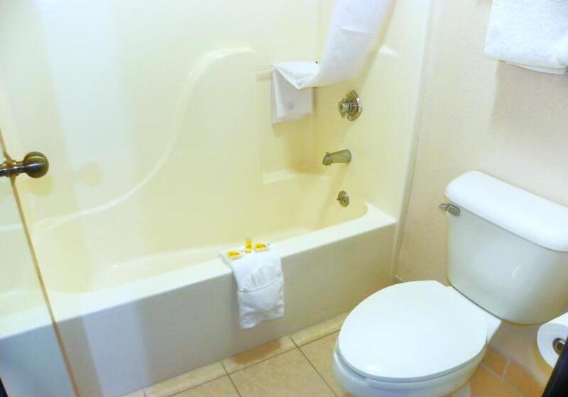 فندق Royalton Inn & Suites Upper Sandusky